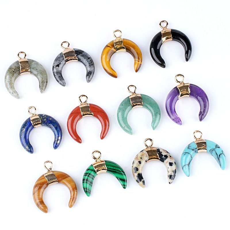 Handmade DIY Natural Crystal Moon Pendant (Gold-Plated) – Suitable for Bracelets, Necklaces, and Earrings (C-Shaped Natural Stone/Horn Style)